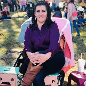 Meet your Posher, Lourdes